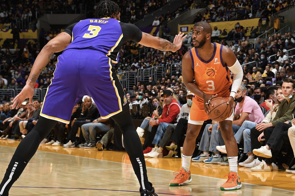 在攻防兩端 在攻防兩端